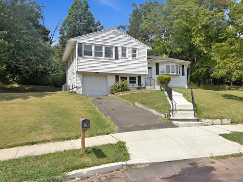 26 Elliot Drive Hamden CT 06514