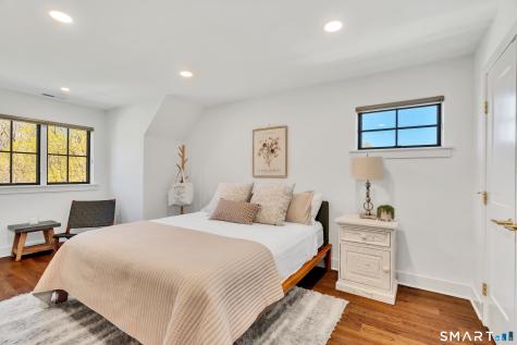 4 Bentons Knoll Guilford CT 06437