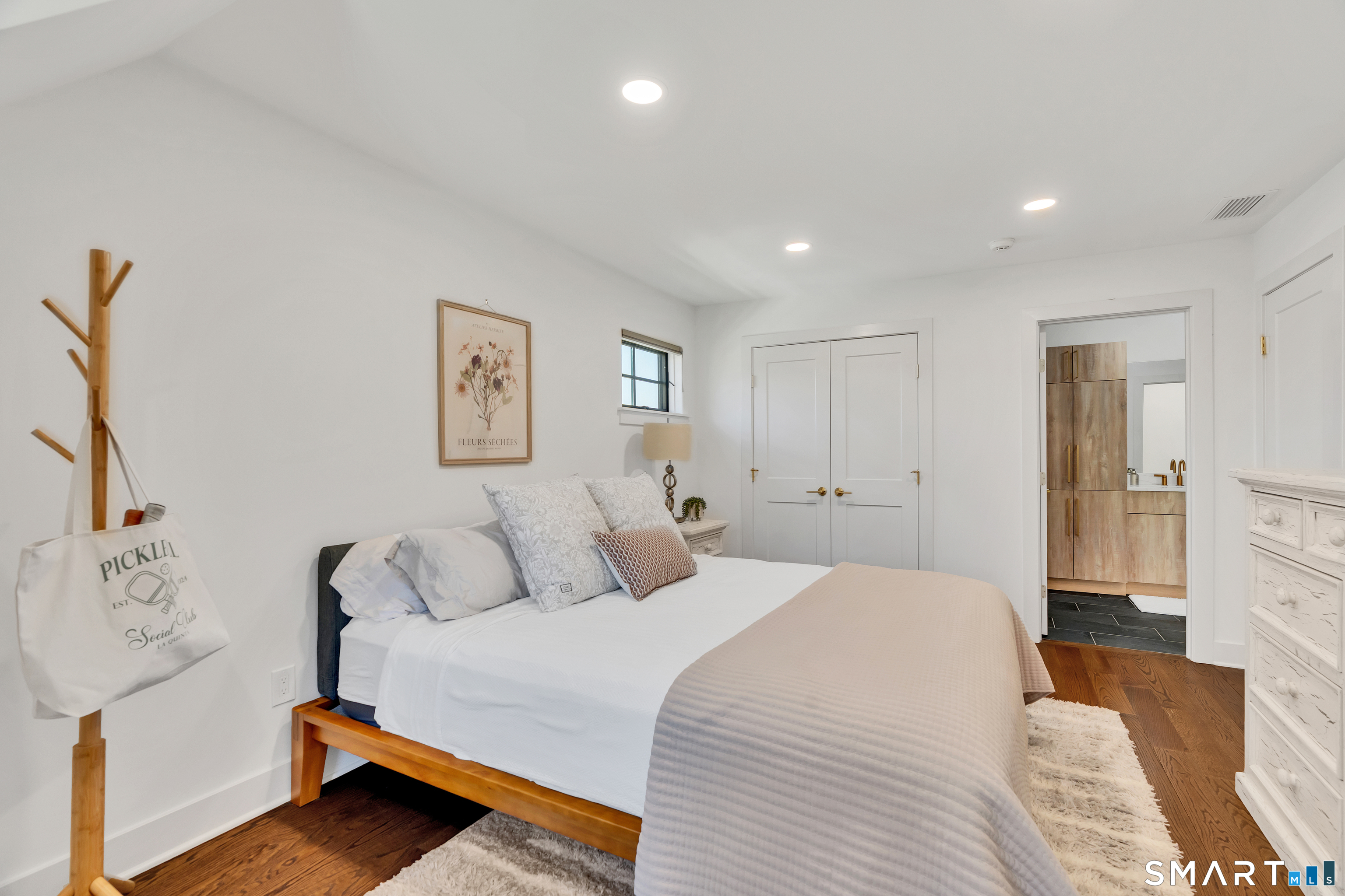 4 Bentons Knoll Guilford CT 06437