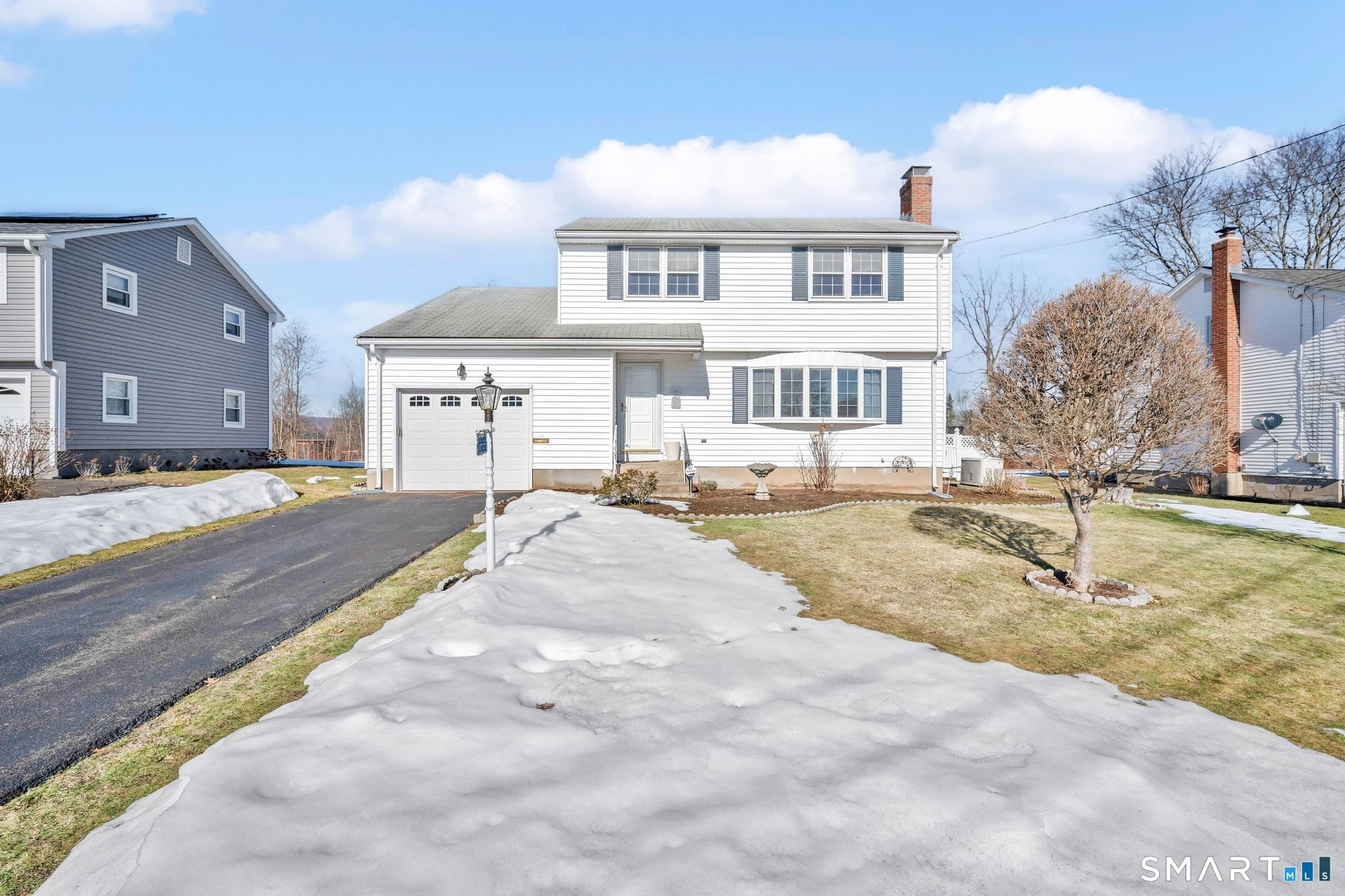 16 Ivory Road Bloomfield CT 06002