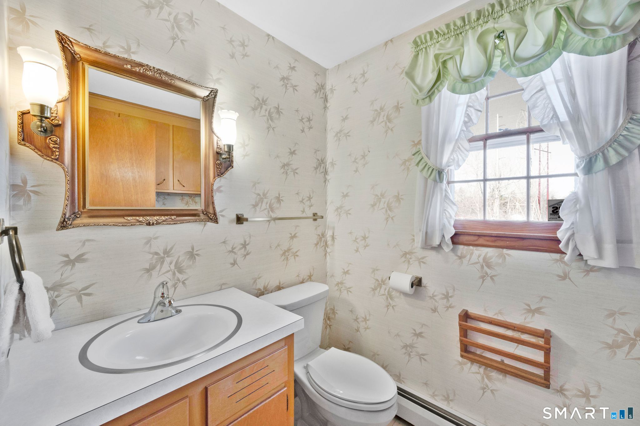 16 Ivory Road Bloomfield CT 06002