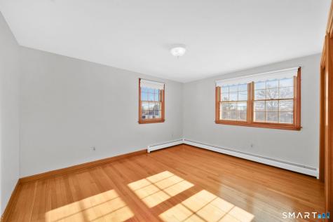 16 Ivory Road Bloomfield CT 06002