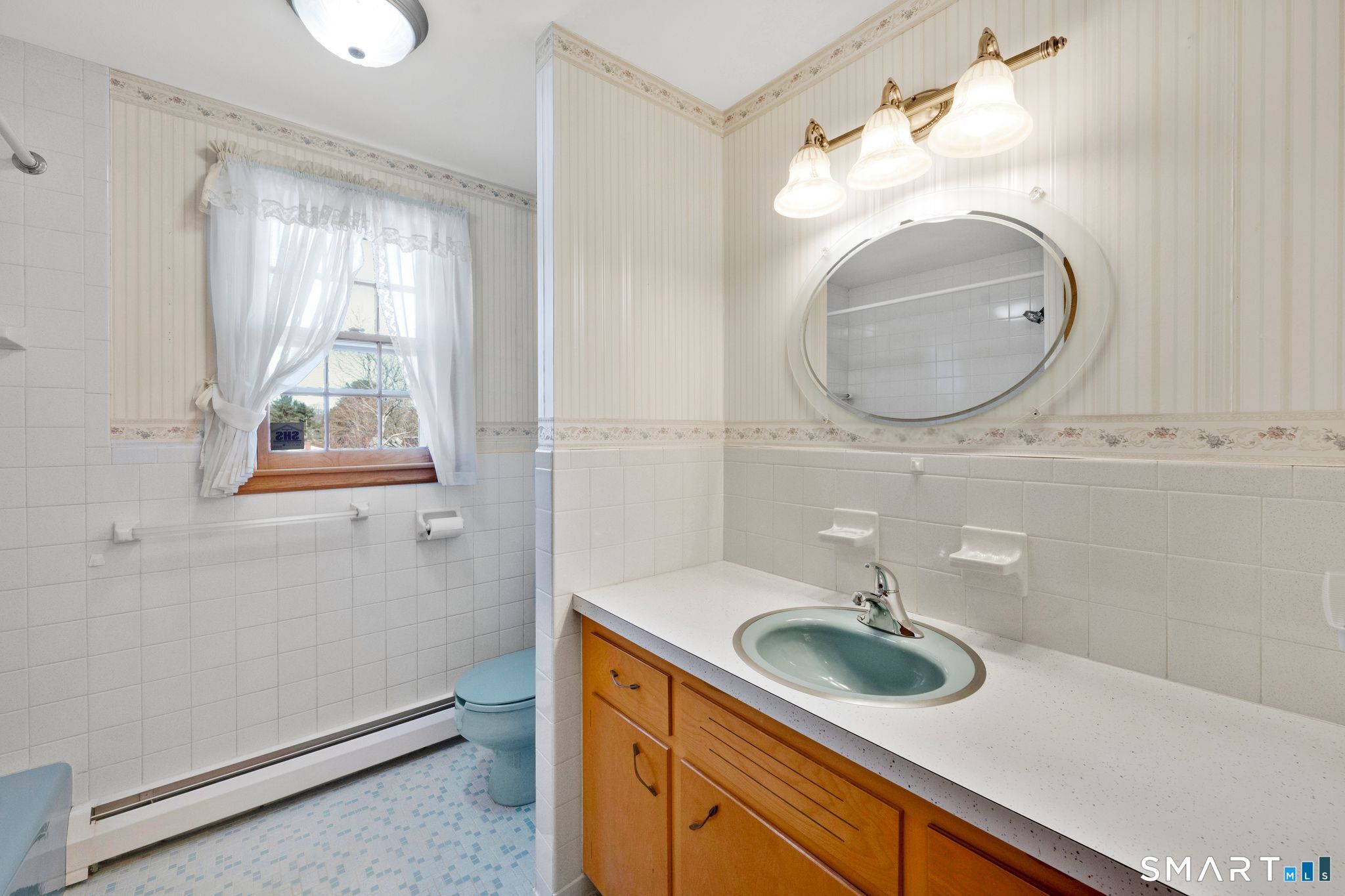 16 Ivory Road Bloomfield CT 06002