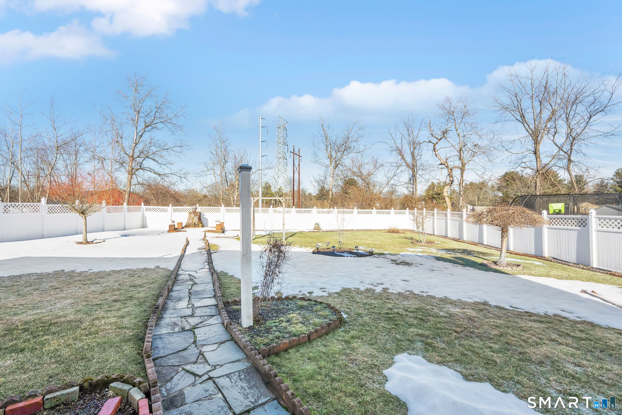 16 Ivory Road Bloomfield CT 06002
