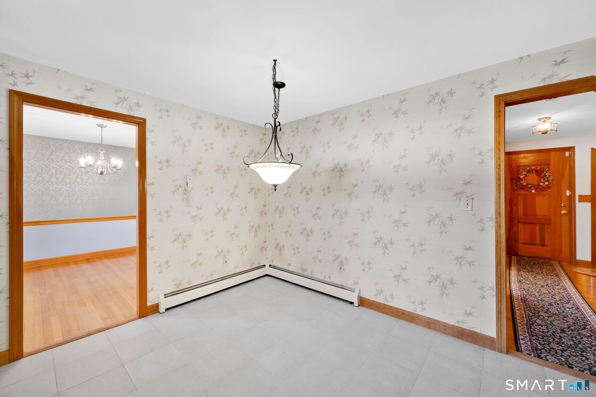 16 Ivory Road Bloomfield CT 06002