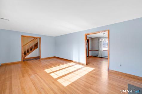 16 Ivory Road Bloomfield CT 06002