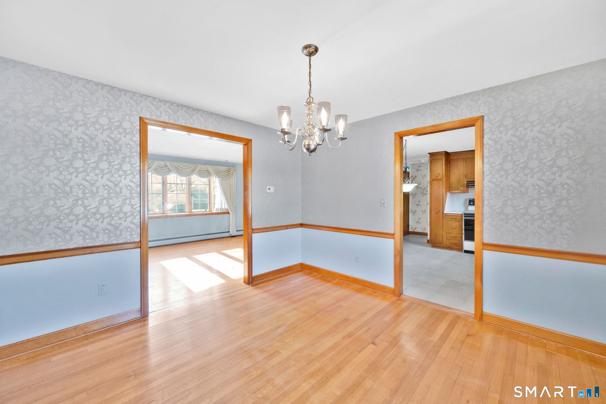 16 Ivory Road Bloomfield CT 06002