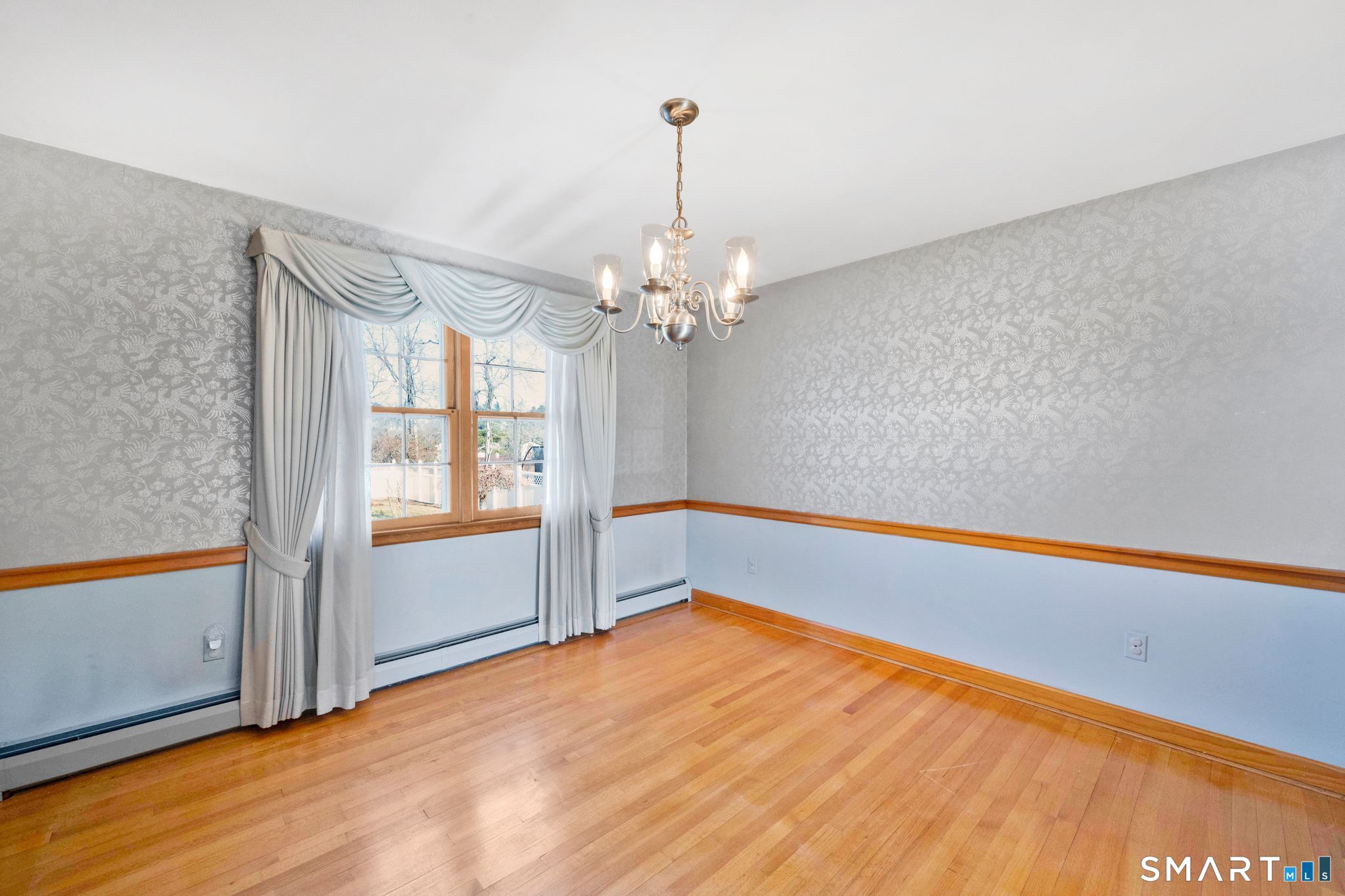 16 Ivory Road Bloomfield CT 06002