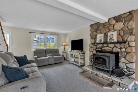 19 Hillside Drive Ellington CT 06029