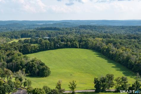 162 Hutchinson & Mike Road Parkway Litchfield CT 06759