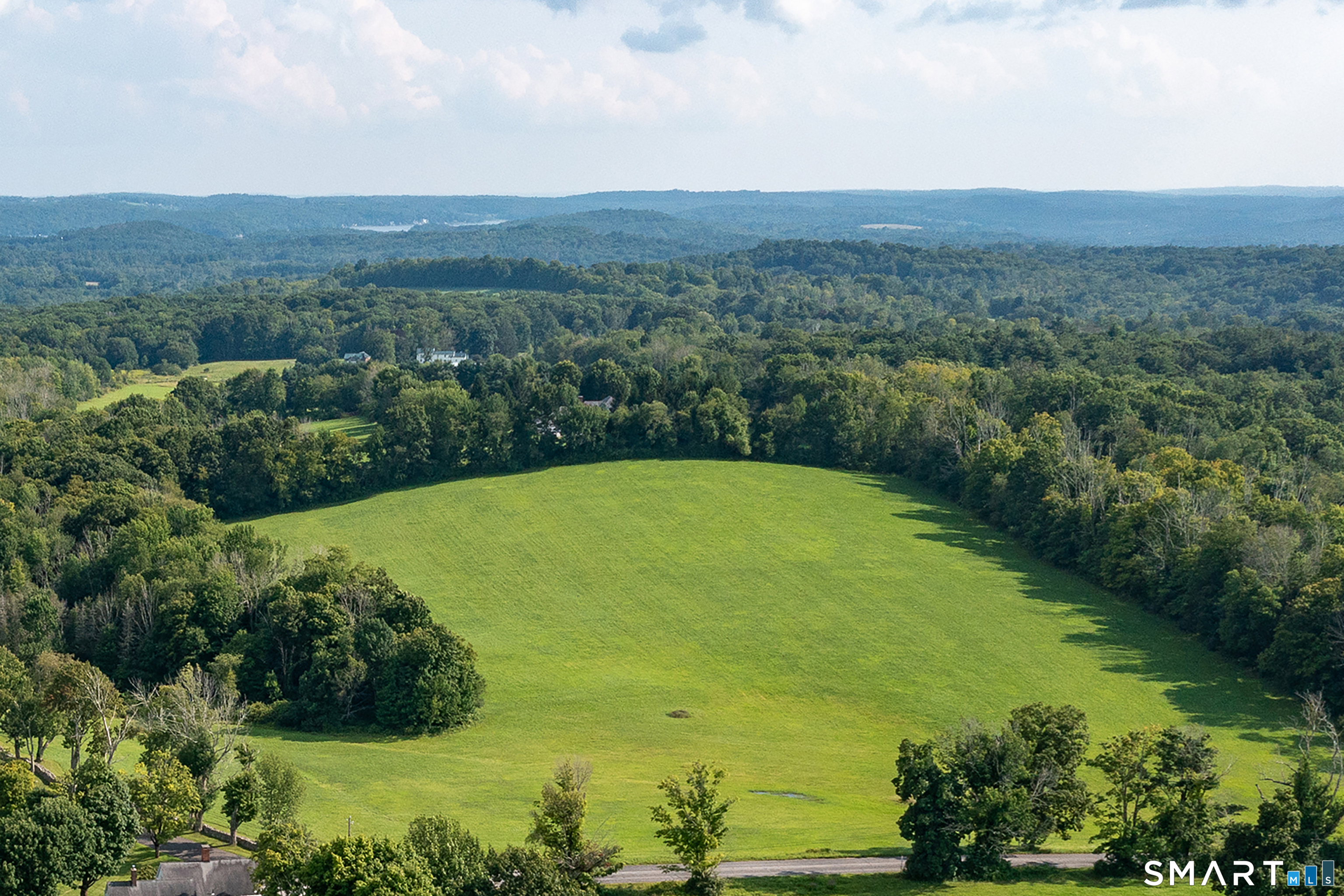 162 Hutchinson & Mike Road Parkway Litchfield CT 06759