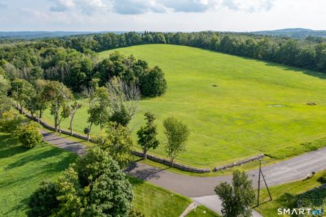 162 Hutchinson & Mike Road Parkway Litchfield CT 06759
