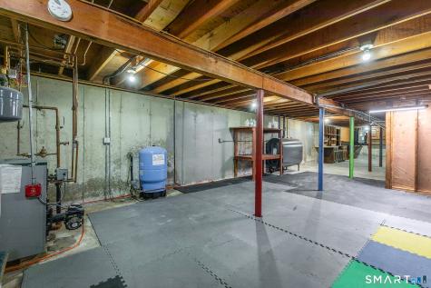 9 Delno Drive Danbury CT 06811