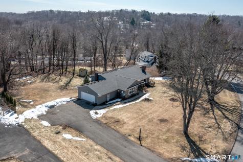 9 Delno Drive Danbury CT 06811