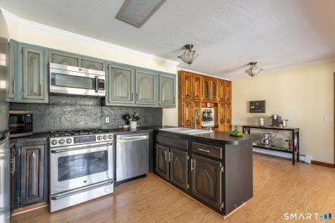 9 Delno Drive Danbury CT 06811