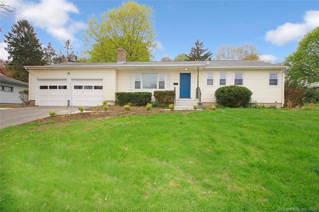 18 Meadowbrook Road Danbury CT 06811