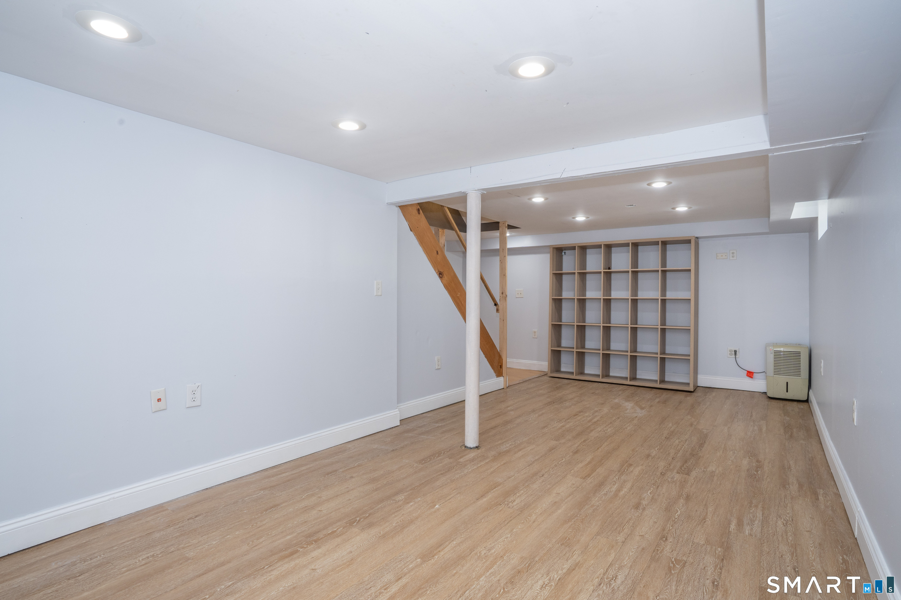 16 Kenlock Street Newington CT 06111