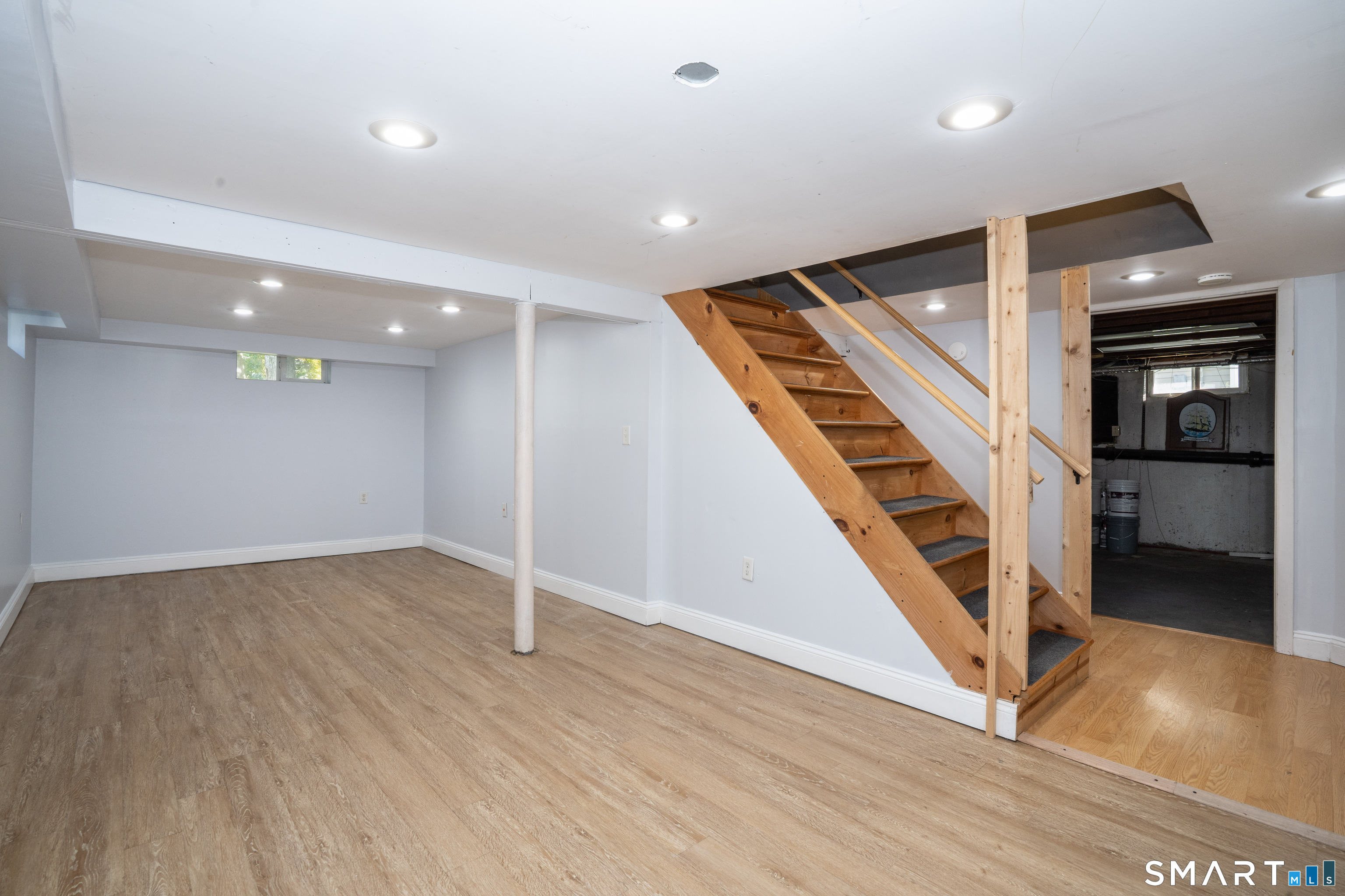 16 Kenlock Street Newington CT 06111