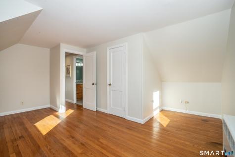 16 Kenlock Street Newington CT 06111