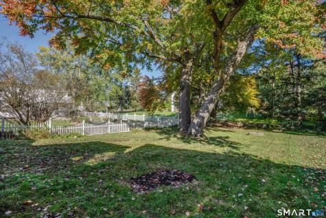 16 Kenlock Street Newington CT 06111
