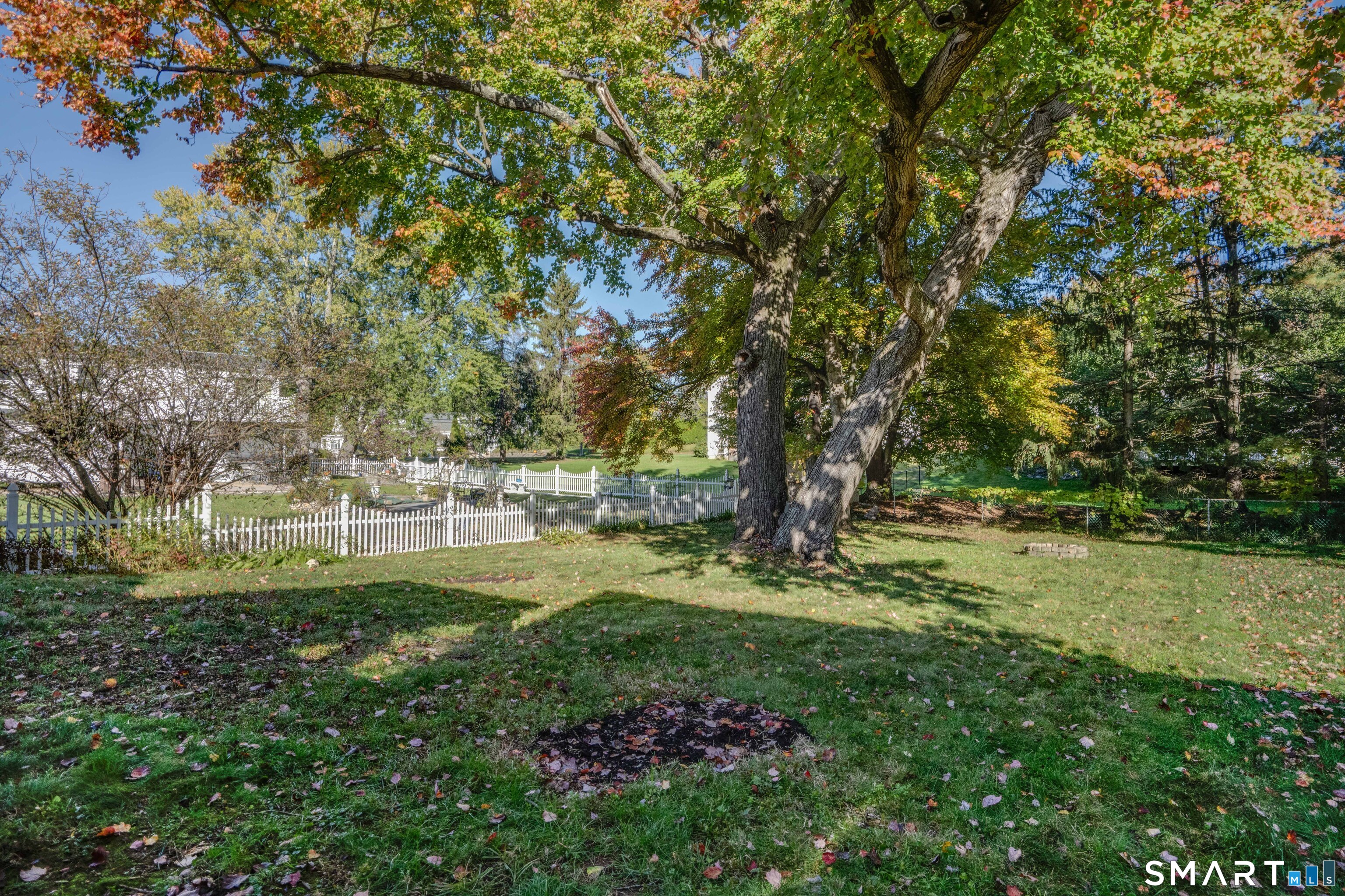 16 Kenlock Street Newington CT 06111