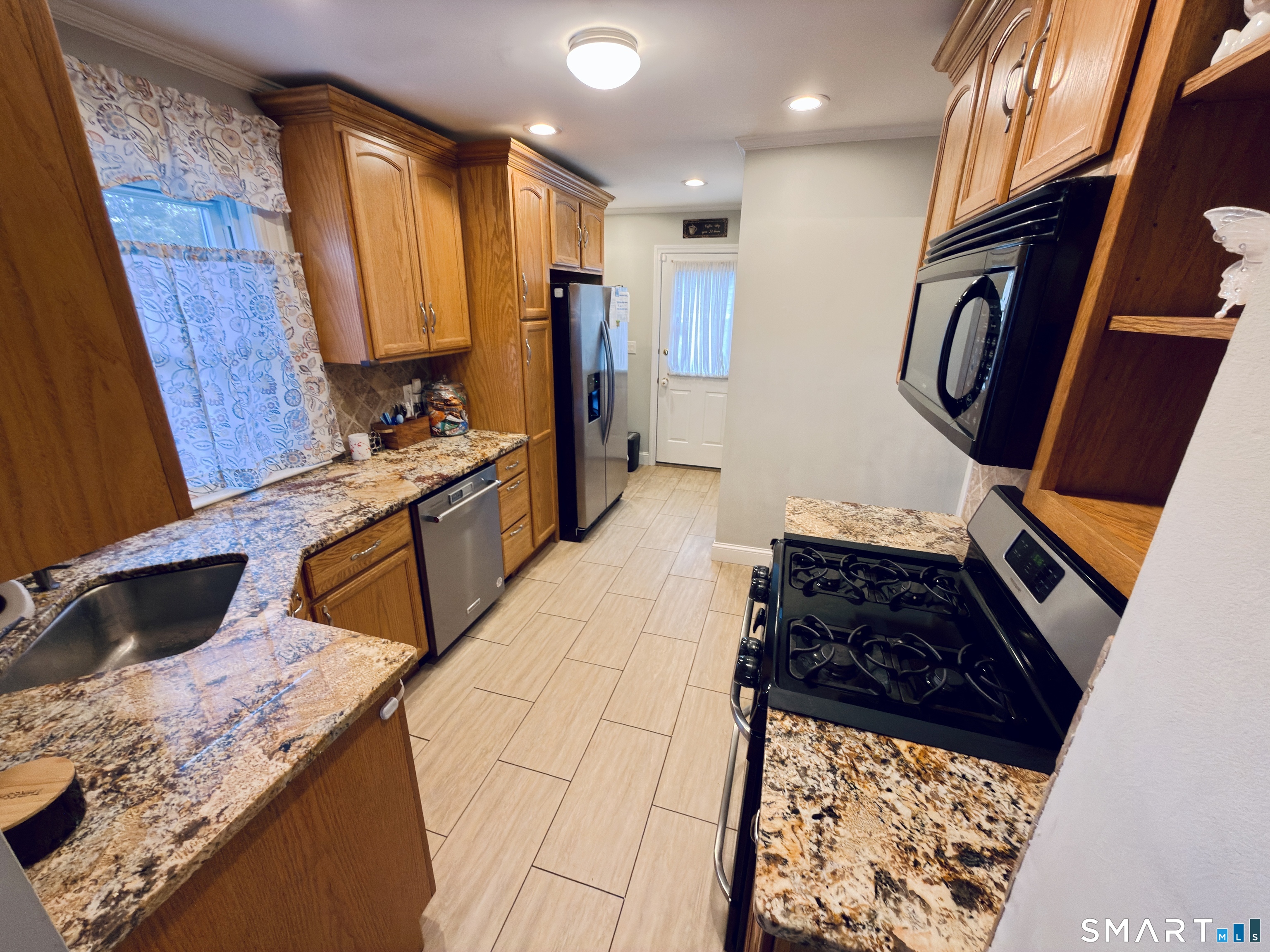 70 Broad Place Bristol CT 06010
