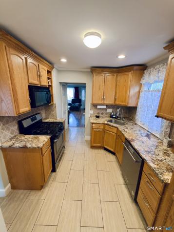 70 Broad Place Bristol CT 06010