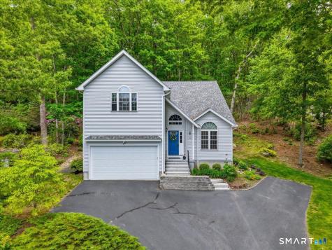 30 Yorkshire Drive Waterford CT 06385