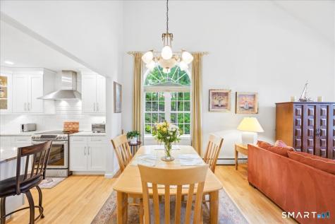 30 Yorkshire Drive Waterford CT 06385