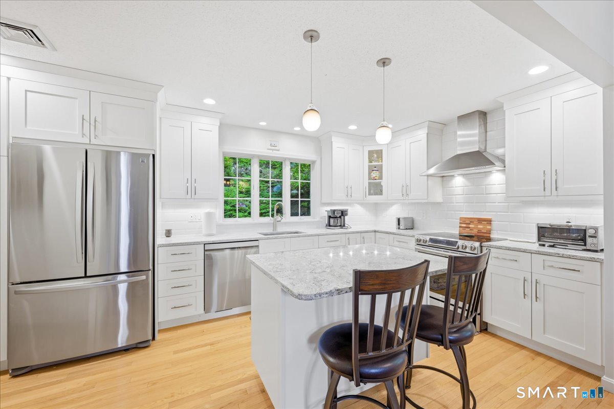 30 Yorkshire Drive Waterford CT 06385