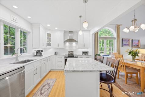 30 Yorkshire Drive Waterford CT 06385