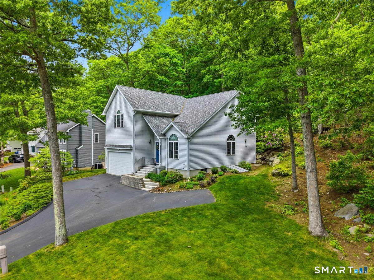 30 Yorkshire Drive Waterford CT 06385