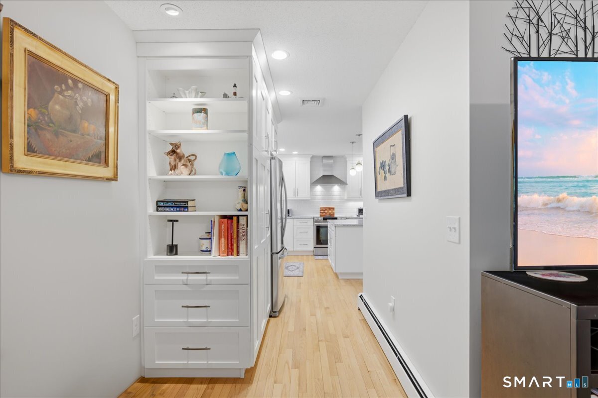 30 Yorkshire Drive Waterford CT 06385