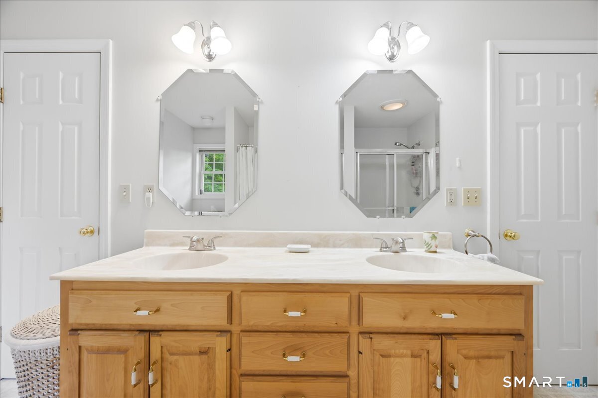 30 Yorkshire Drive Waterford CT 06385
