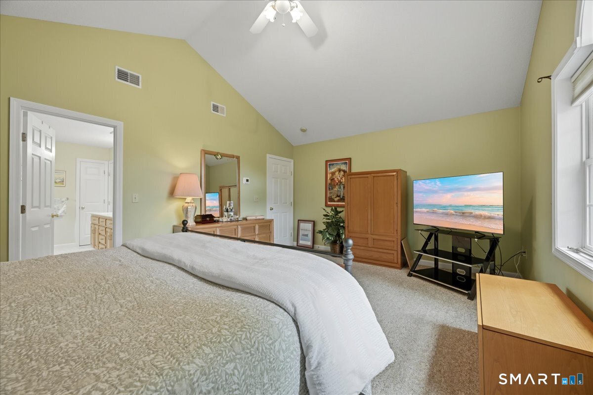 30 Yorkshire Drive Waterford CT 06385