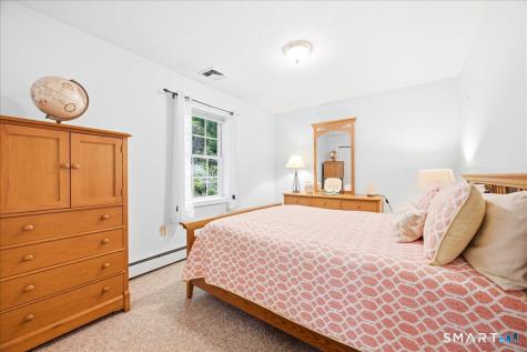 30 Yorkshire Drive Waterford CT 06385