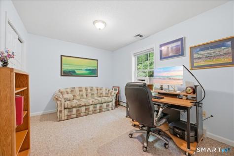 30 Yorkshire Drive Waterford CT 06385
