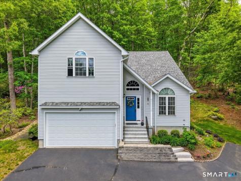 30 Yorkshire Drive Waterford CT 06385