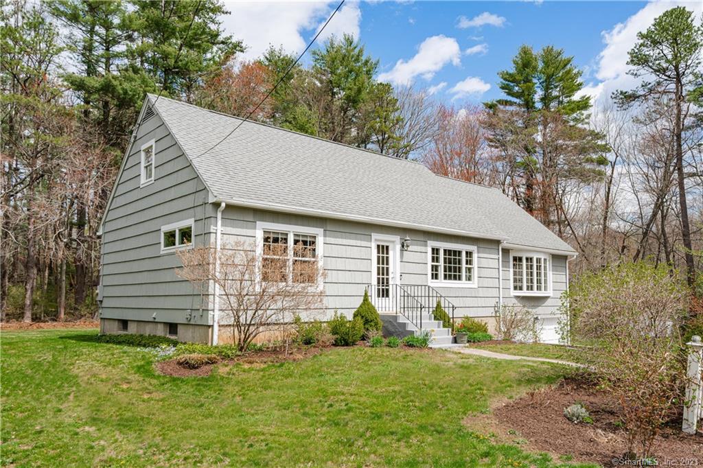 40 Lawrence Avenue Avon CT 06001