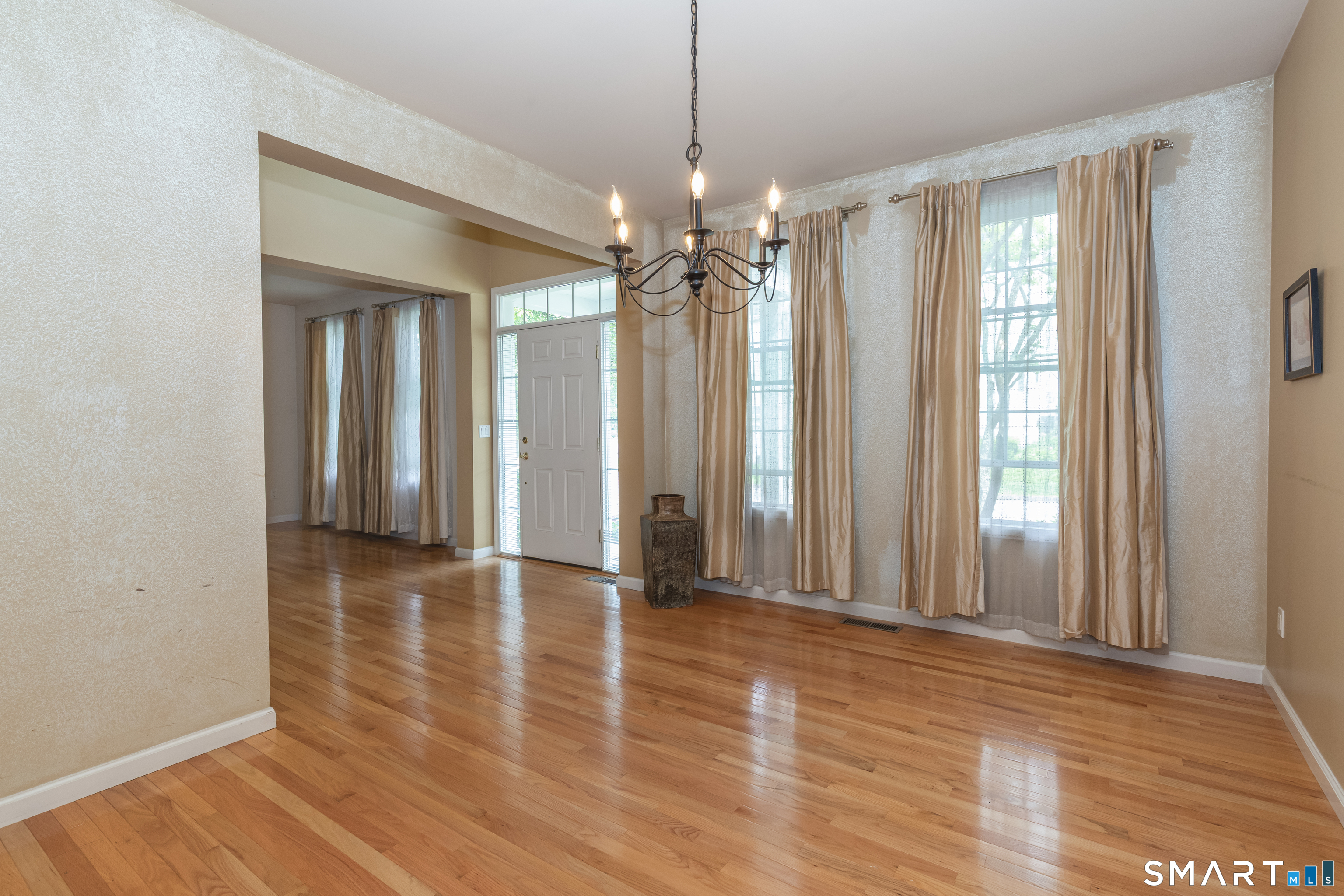 19 Revere Circle Southbury CT 06488