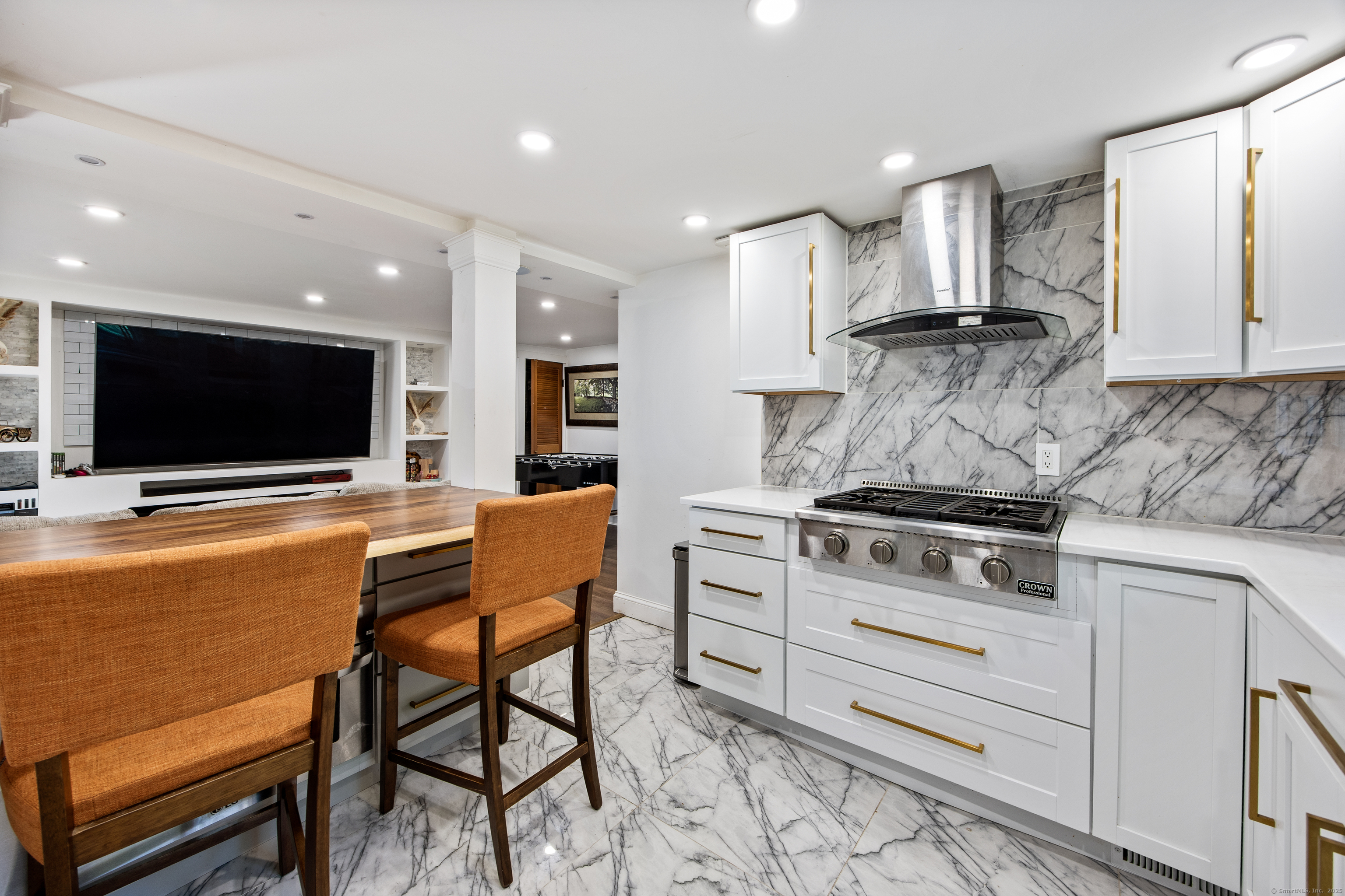 47 Blackberry Road Danbury CT 06811