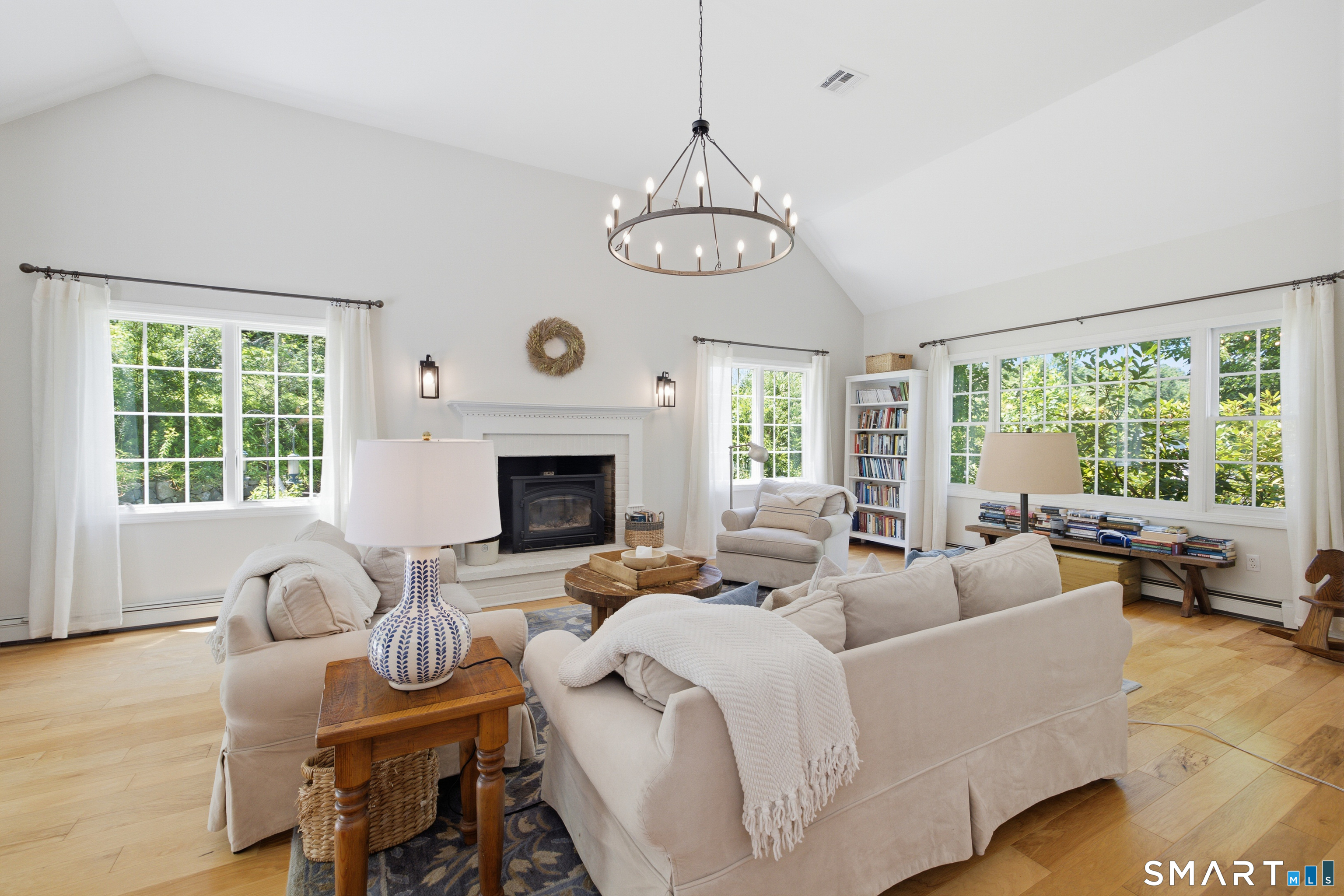 15 Mountain Manor Road Newtown CT 06482