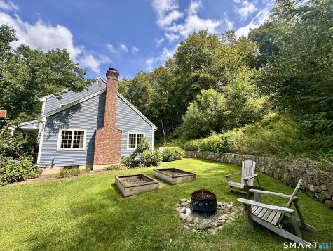 15 Mountain Manor Road Newtown CT 06482