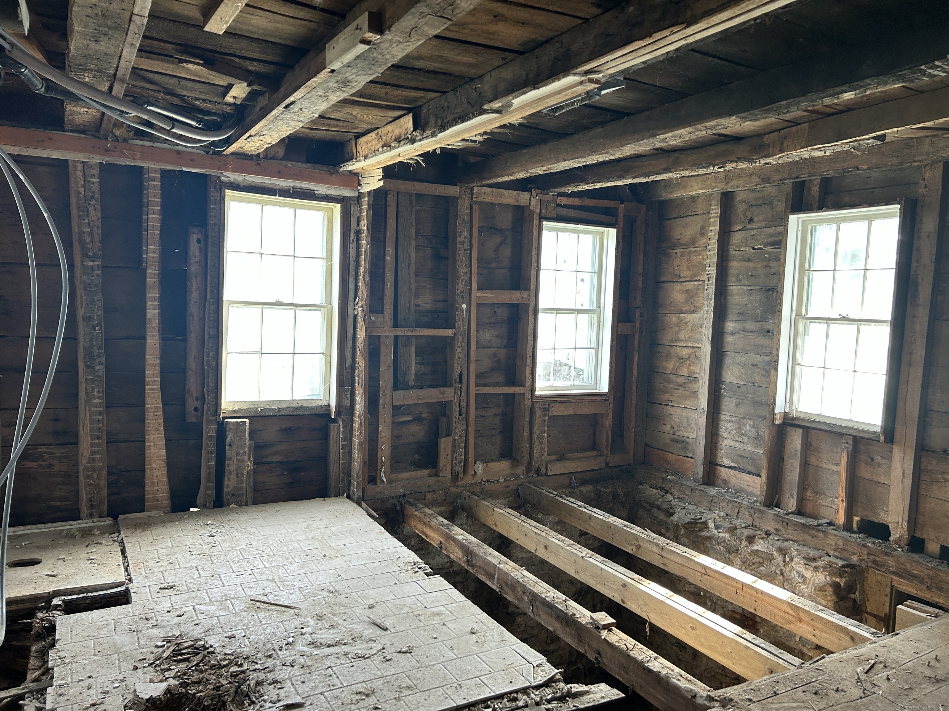 297 Main Street Hampton CT 06247