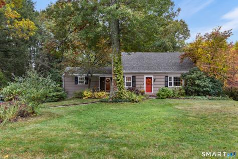 7 Robin Road Simsbury CT 06070