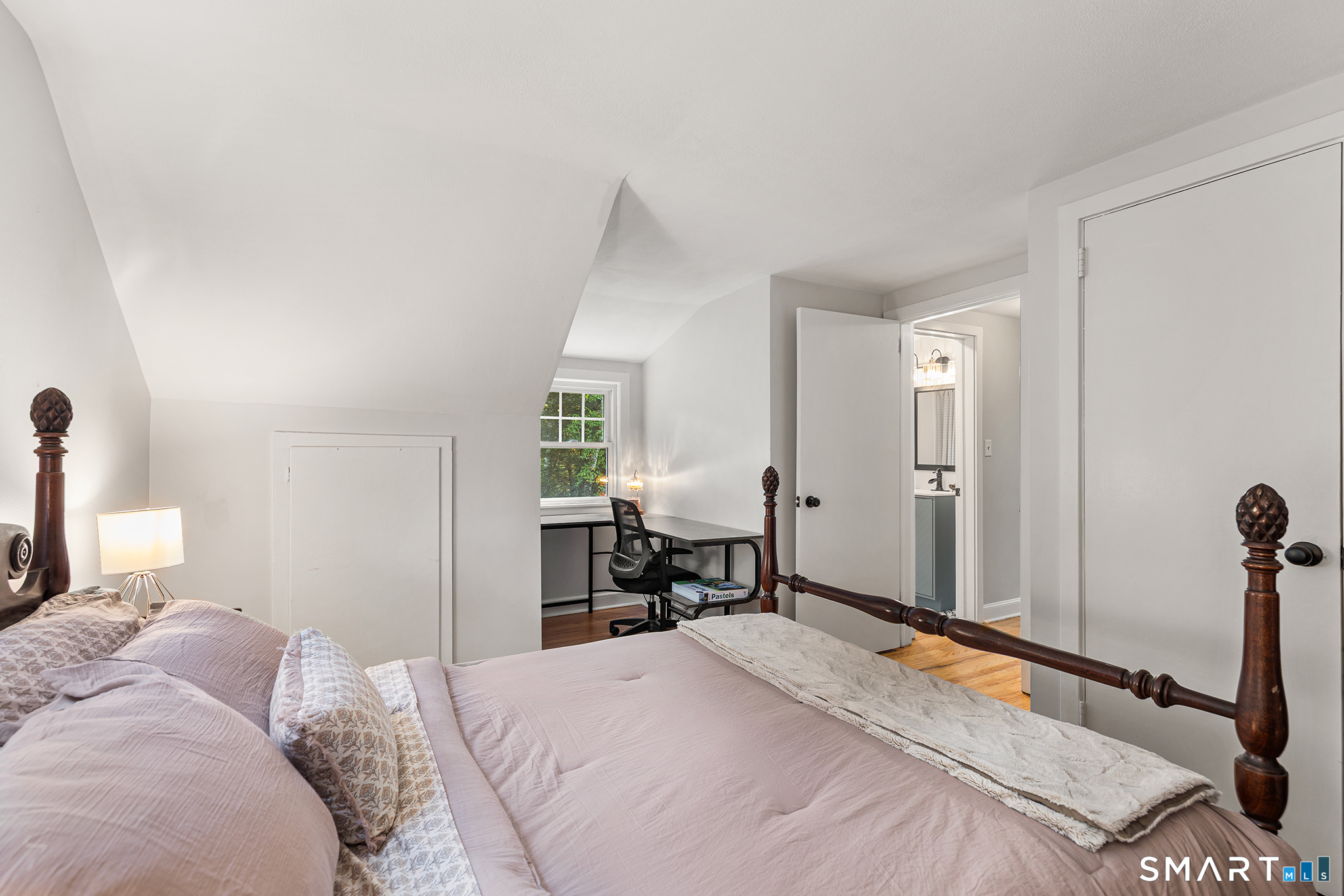 7 Robin Road Simsbury CT 06070