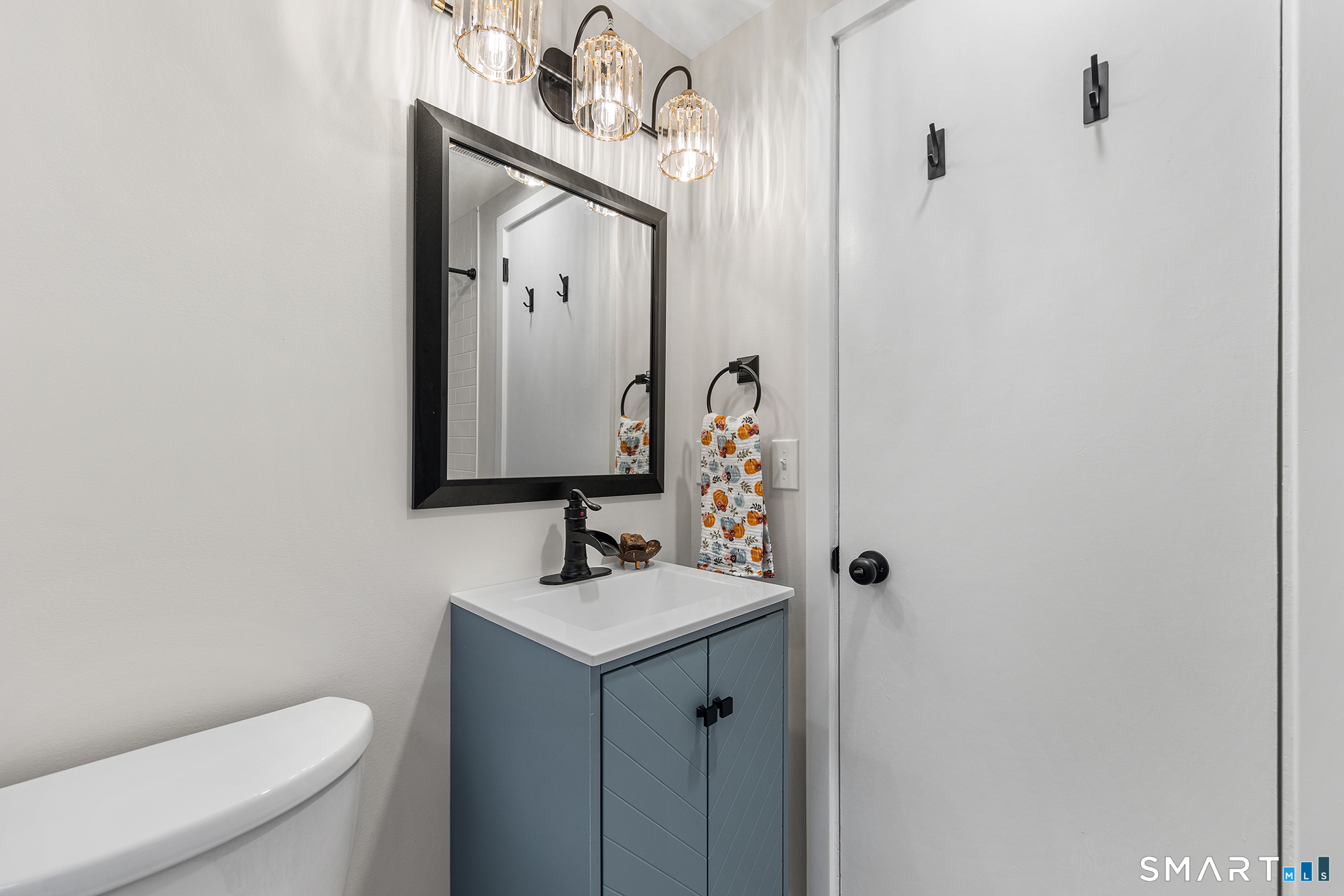 7 Robin Road Simsbury CT 06070