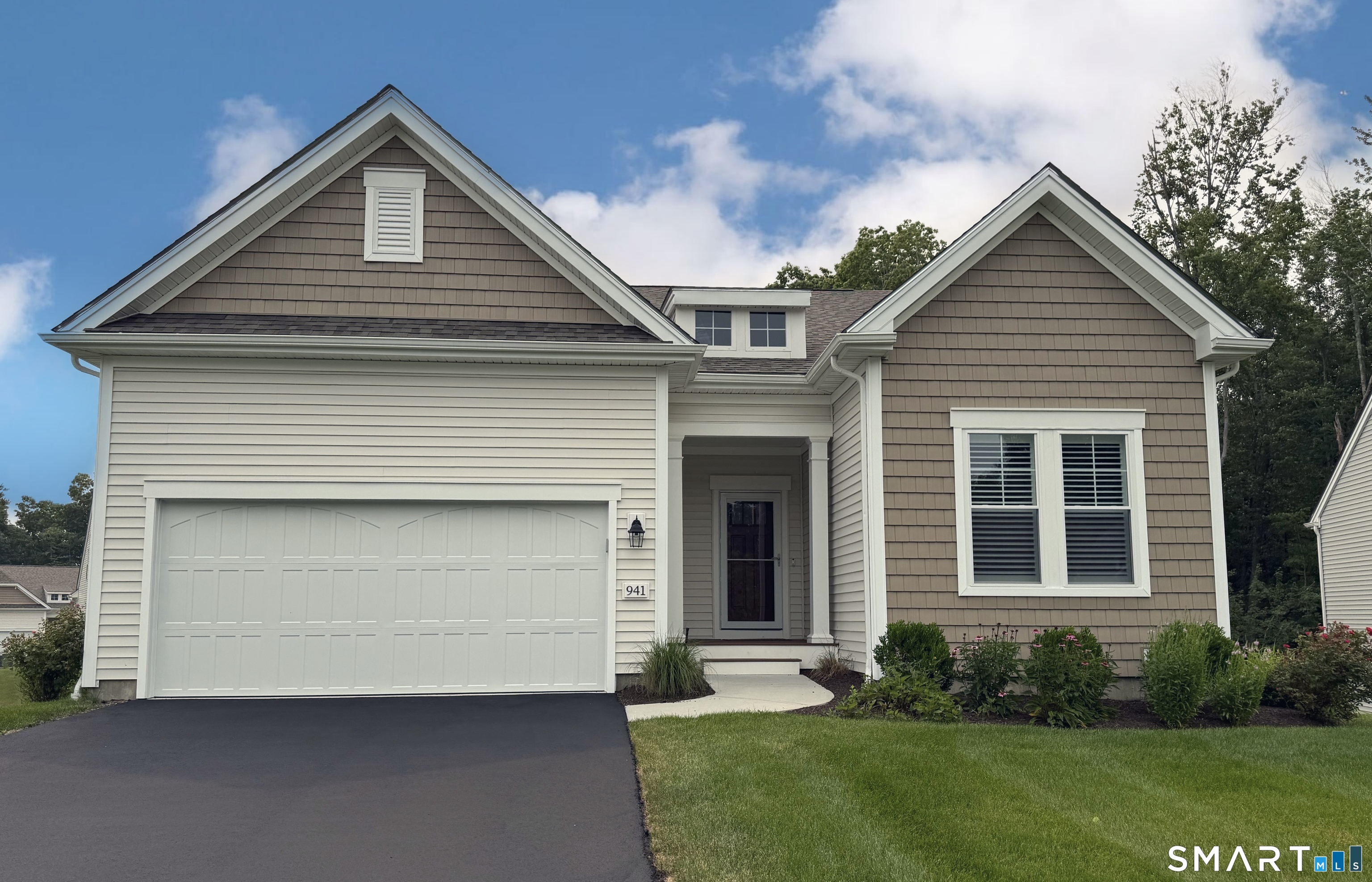 941 Mackenzie Lane Oxford CT 06478