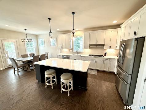 941 Mackenzie Lane Oxford CT 06478