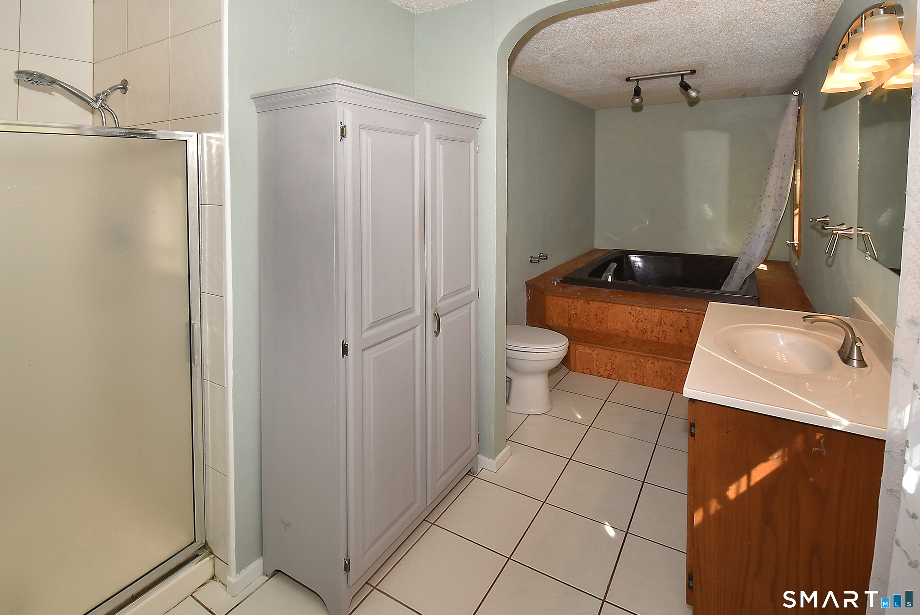 27 Gail Drive Ellington CT 06029